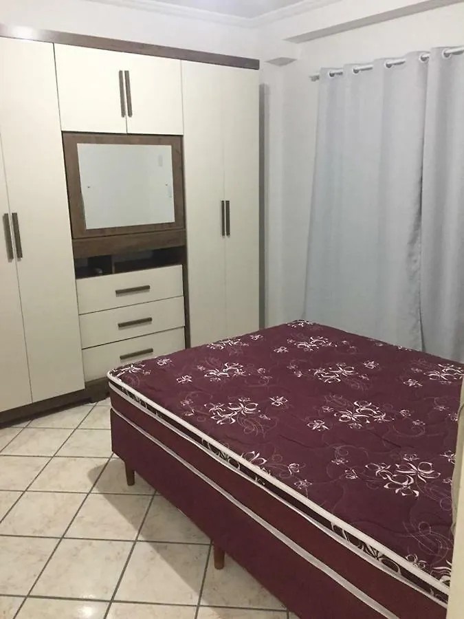 Apartamento Em Meia Praia Itapema 0*,  Brasil